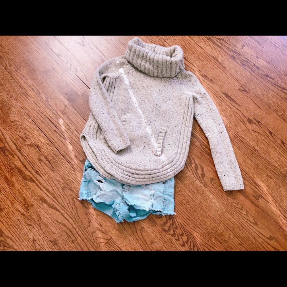 Cynthia Rowley Turtleneck cowl neck Sweater